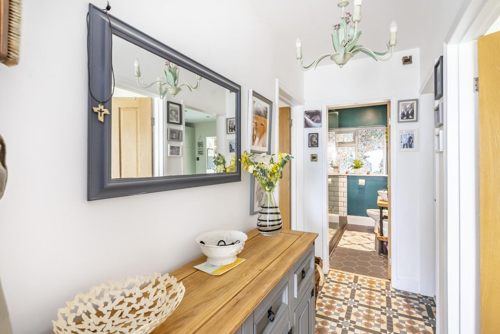 Property photo 2 of 19 Hallway