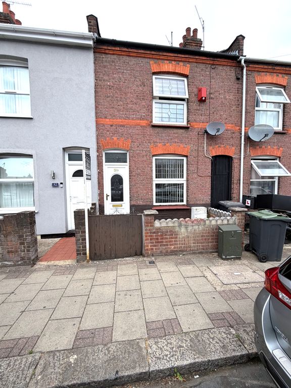 Property photo 1 of 12