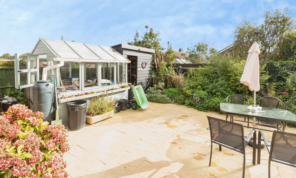 Property photo 3 of 16 Pbox-Img.Jpg