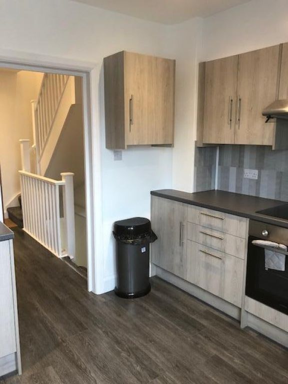 Property photo 3 of 6 Kitchen Photo 2