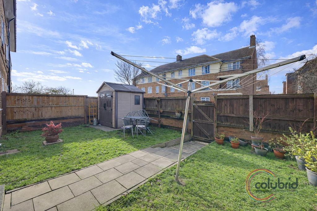 Property photo 3 of 9