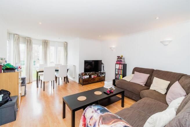 Property photo 3 of 10 Image