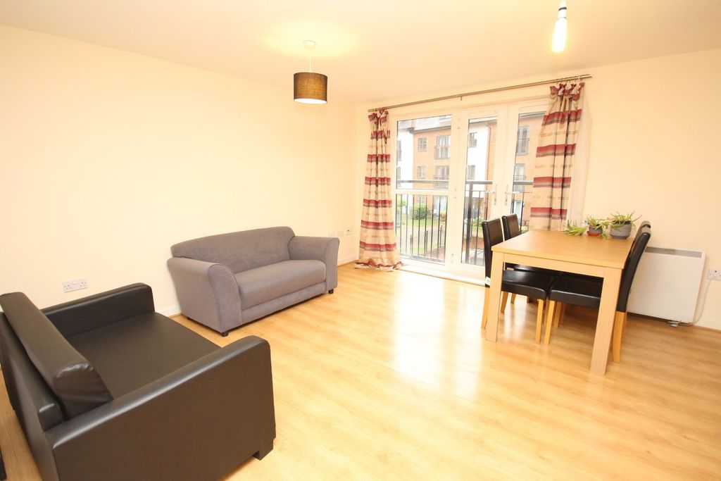 Property photo 3 of 13
