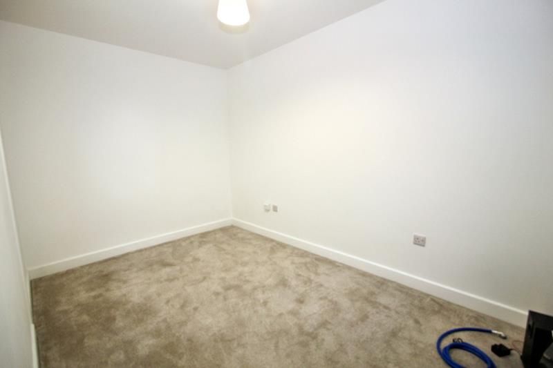 Property photo 3 of 4 Bedroom