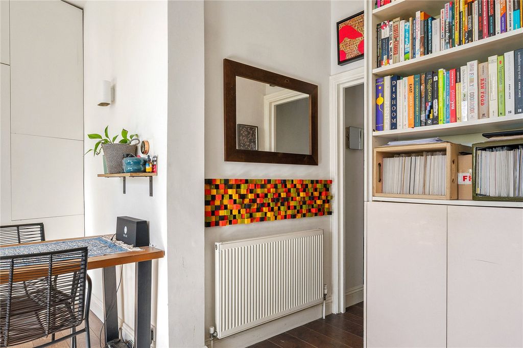 Property photo 3 of 15 Reception/Kitchen