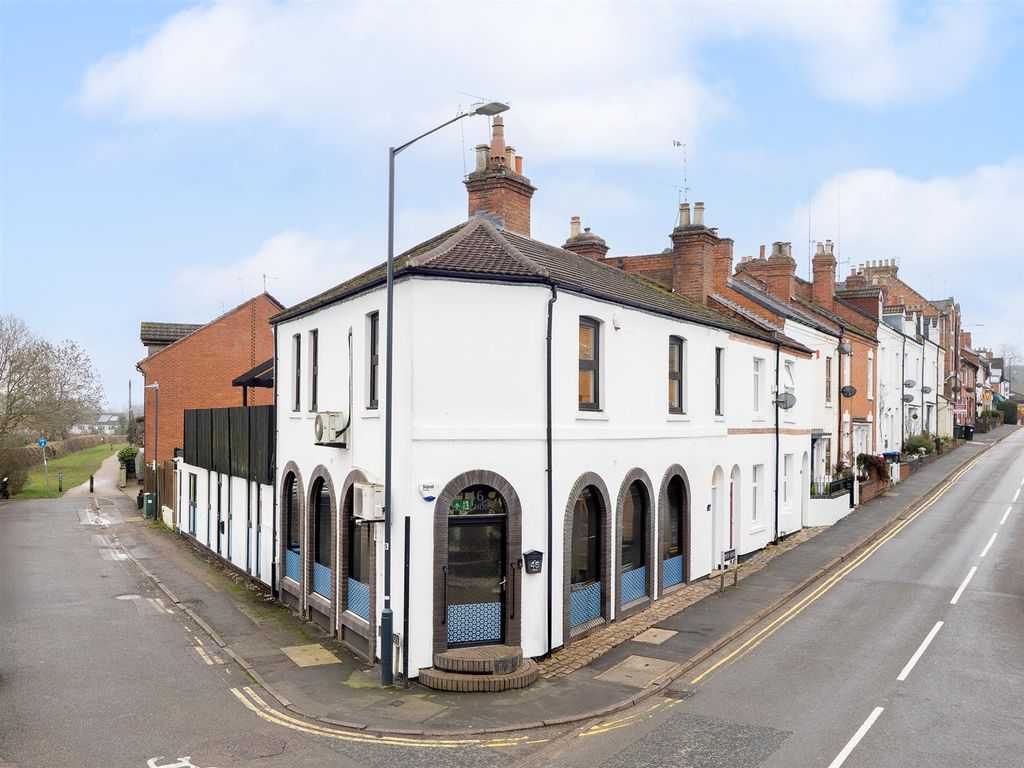 Property photo 1 of 21 46 Park Rd-35.Jpg