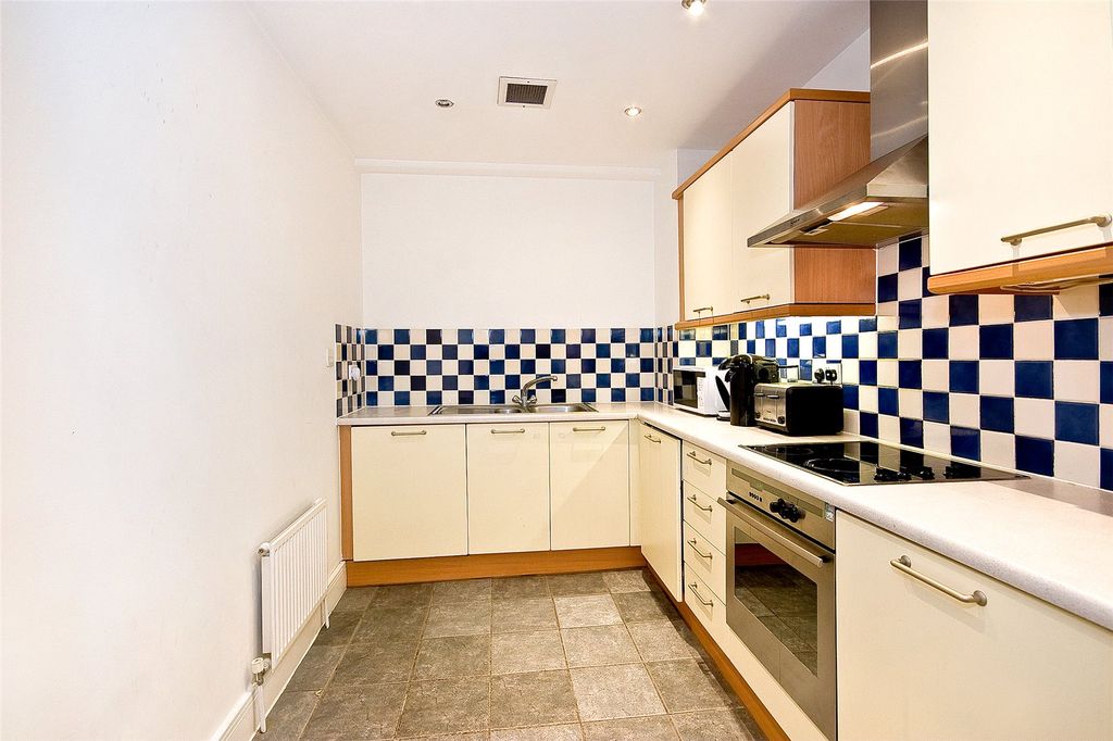 Property photo 2 of 11 Picture No. 06