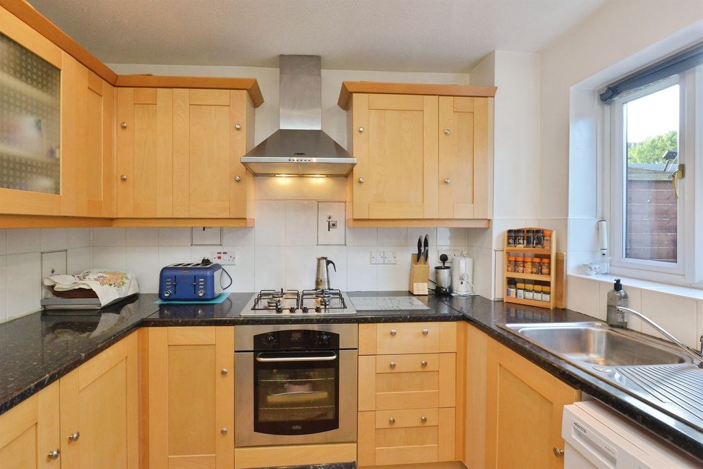 Property photo 3 of 18