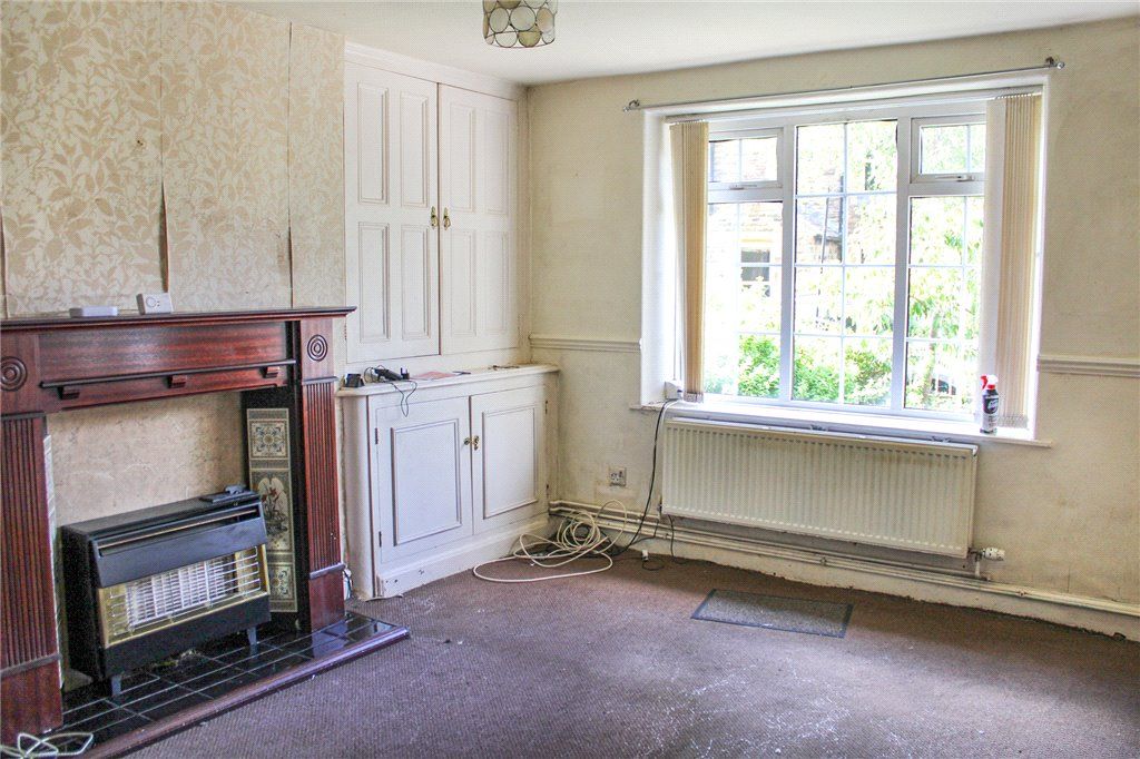 Property photo 2 of 10 Sitting Room