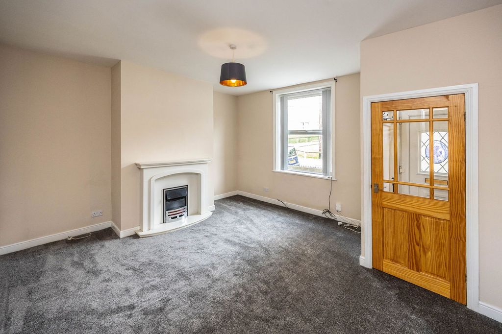 Property photo 2 of 24