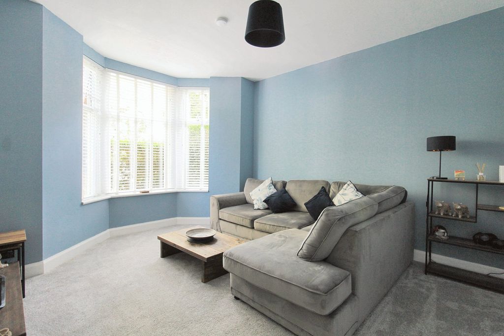 Property photo 2 of 18 Picture No. 01