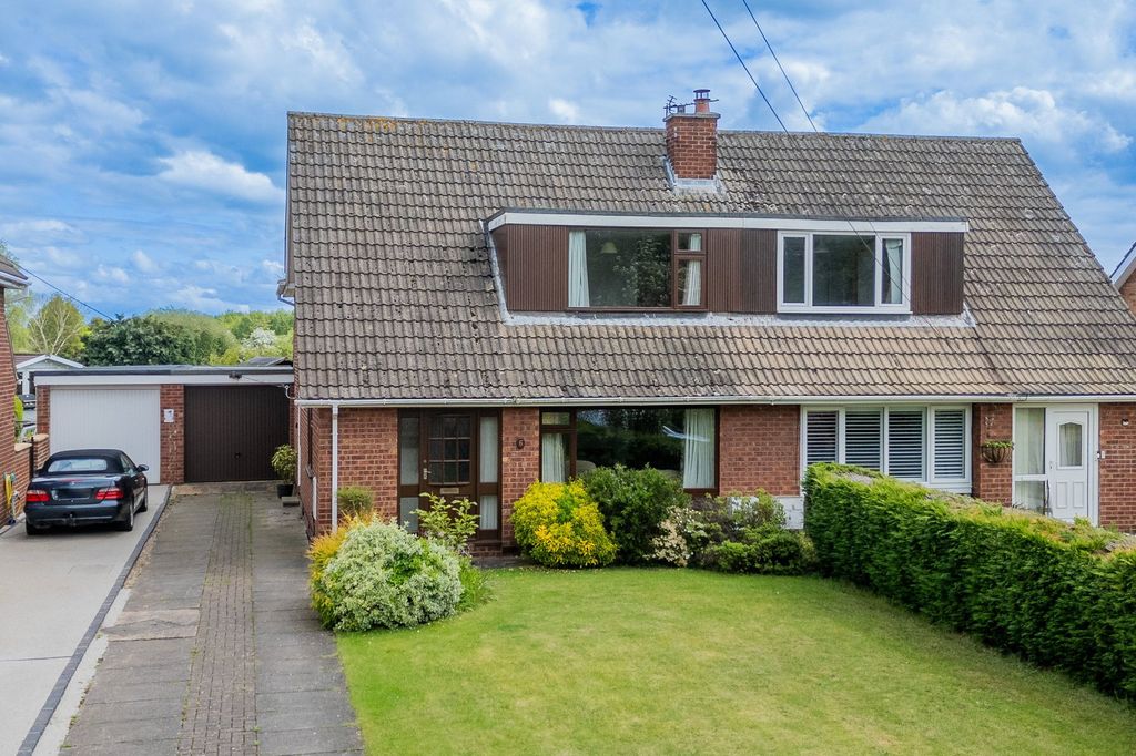 Property photo 1 of 28