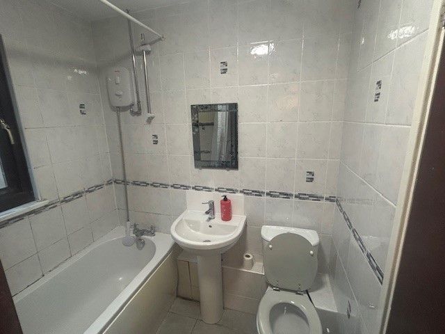 Property photo 3 of 4