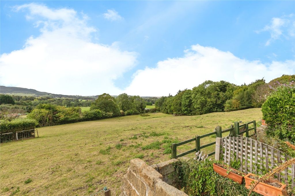 Property photo 2 of 25 Picture No. 29