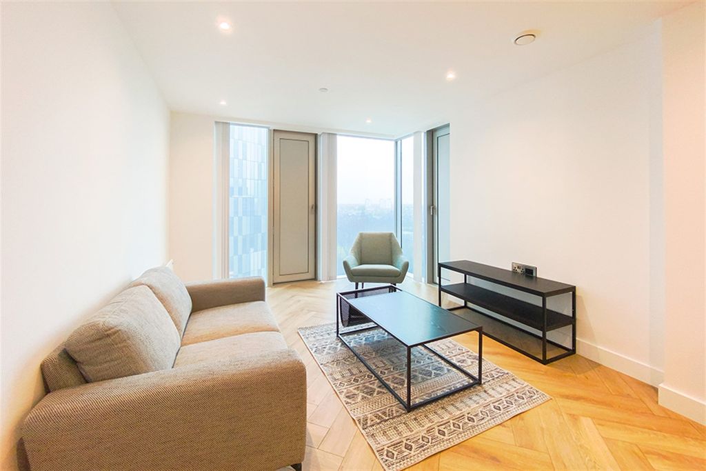 Property photo 1 of 7 (Thumbnail)