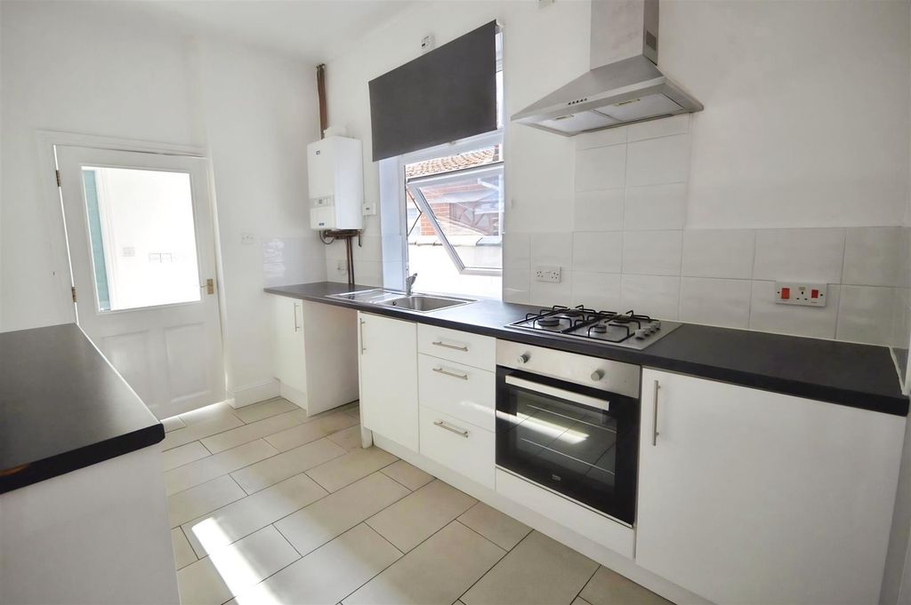 Property photo 2 of 16 9Cf5E1Fc-11.Jpg