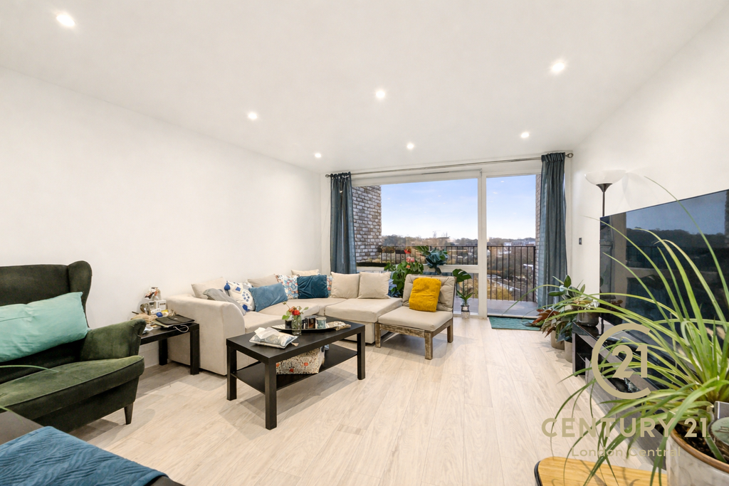 Property photo 3 of 21