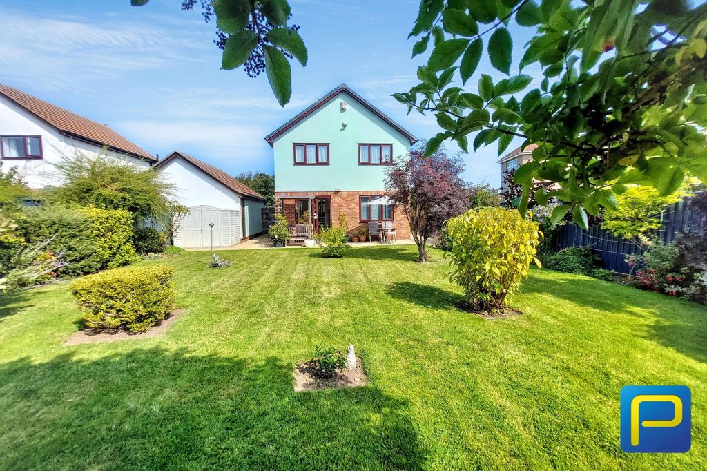 Property photo 1 of 27