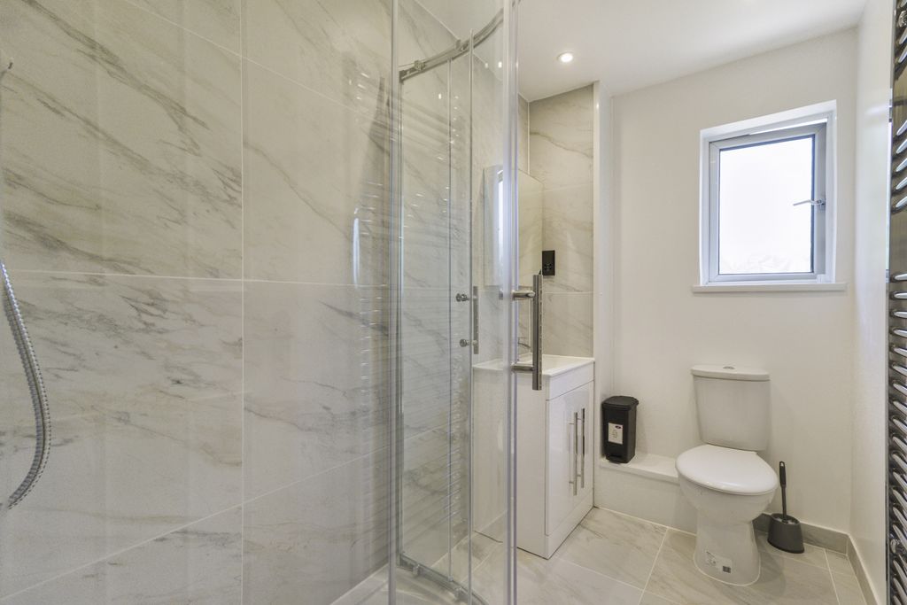 Property photo 3 of 5 Img_7856