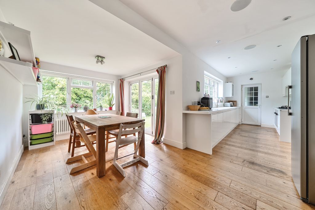 Property photo 3 of 13