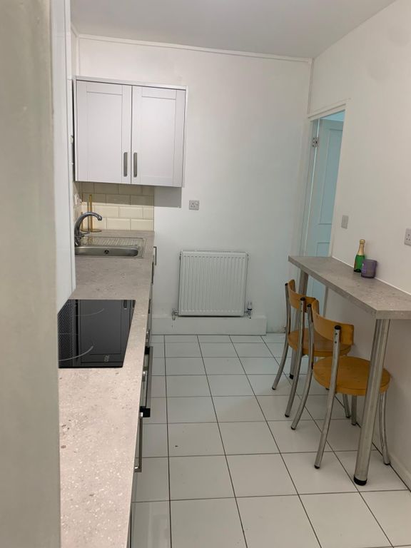 Property photo 2 of 9 Gallery