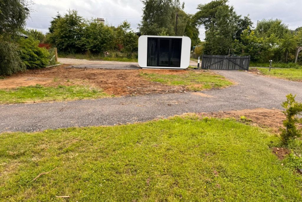 Property photo 1 of 10 Photo 6