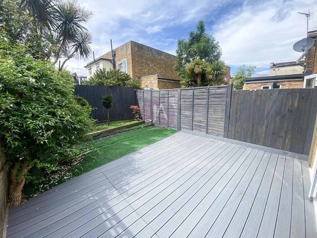 Property photo 3 of 9 Picture No. 06