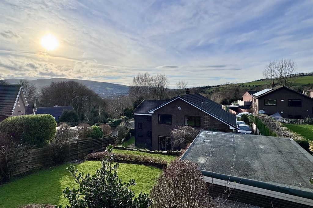 Additional image 40 of 5 bed detached house for saleHaywards Close, Glossop SK13