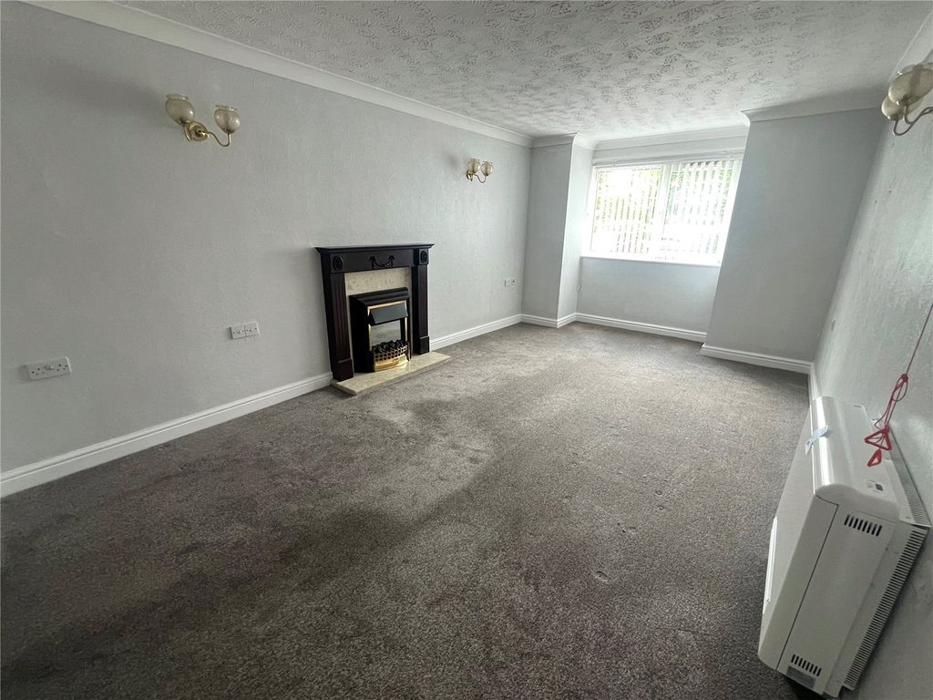Property photo 2 of 10 Picture No. 05
