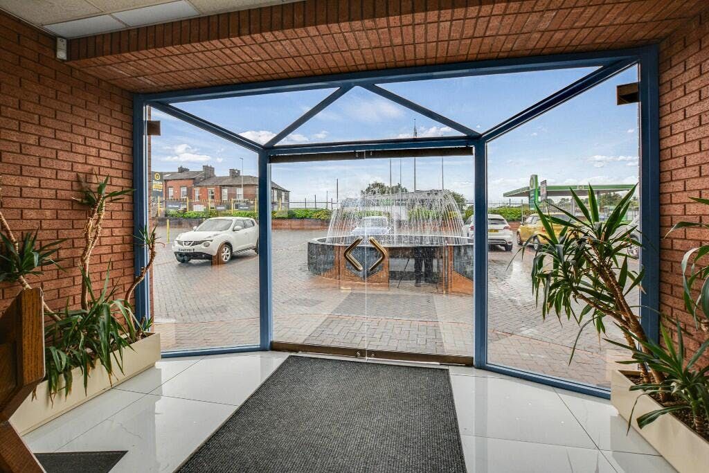 Property photo 3 of 23 Internal