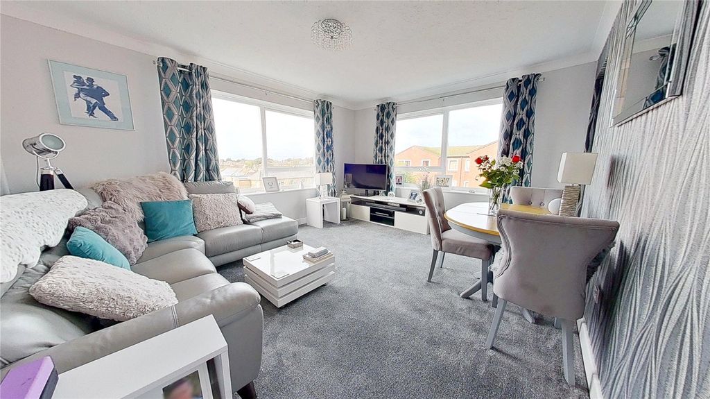 Property photo 2 of 11 Picture No. 05