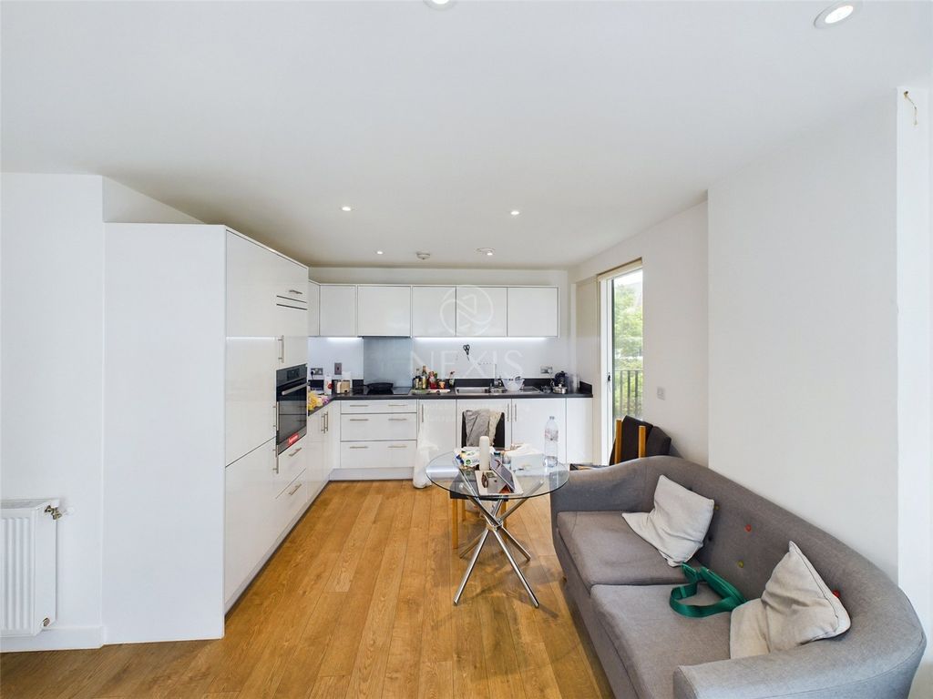 Property photo 1 of 10 Picture No. 04