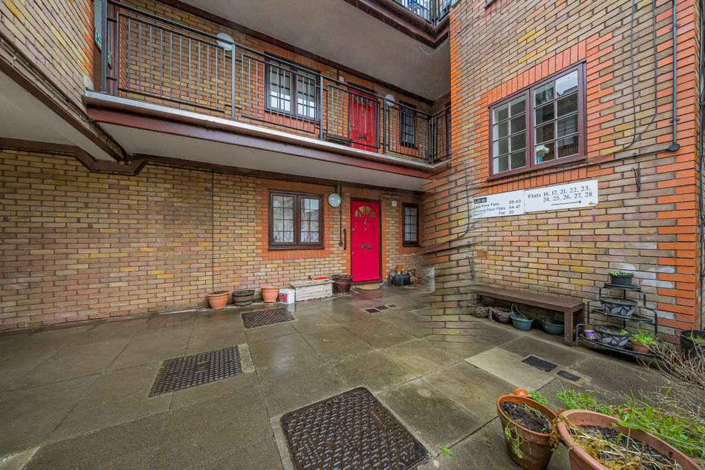 Property photo 1 of 15 Front