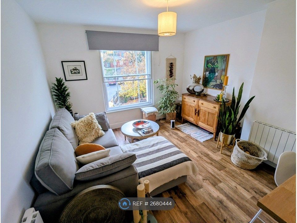 Property photo 3 of 21 Open Plan Living Room