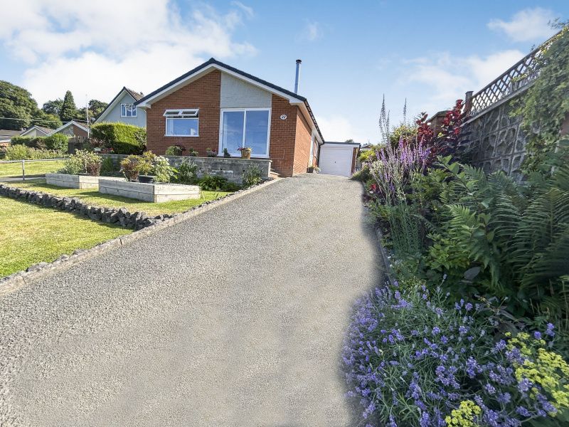 Property photo 1 of 17 Detached Bungalow