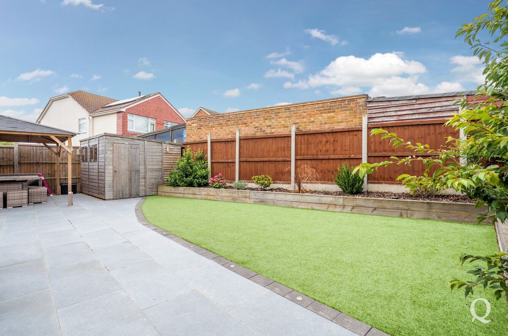 Property photo 3 of 24 c020F749-47F7-4d4...