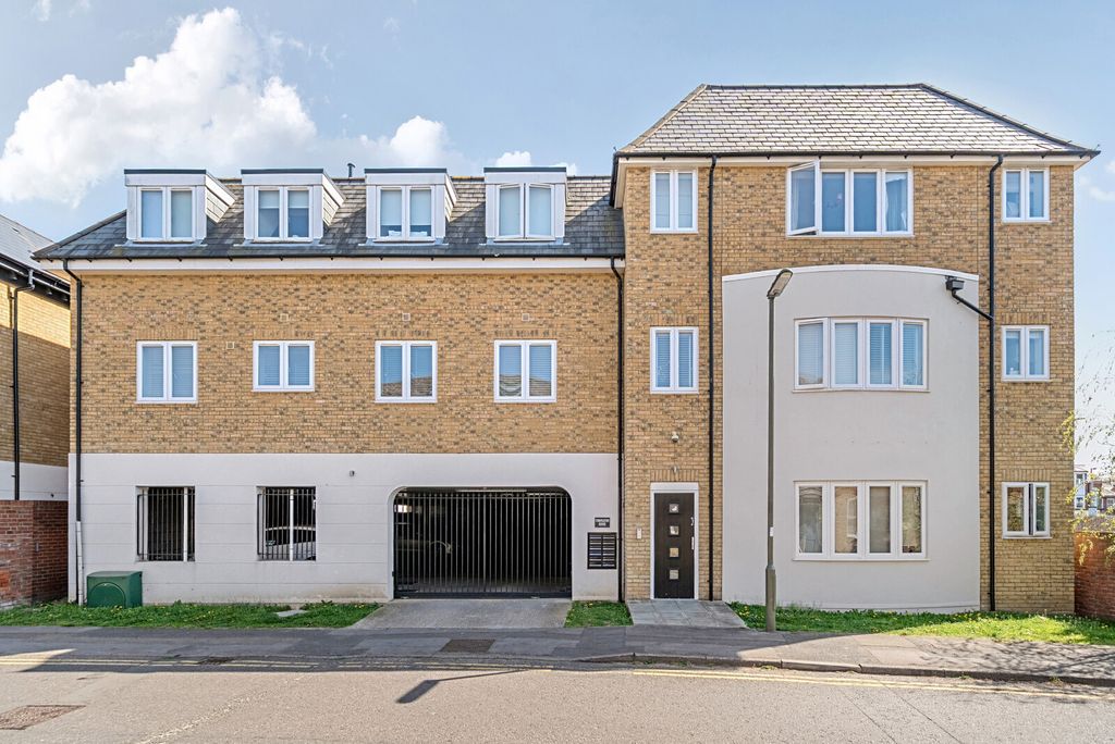 Property photo 1 of 9 1-69d6578A8Cb39-1...