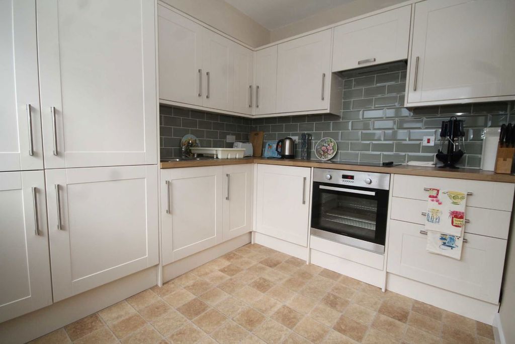 Property photo 3 of 3