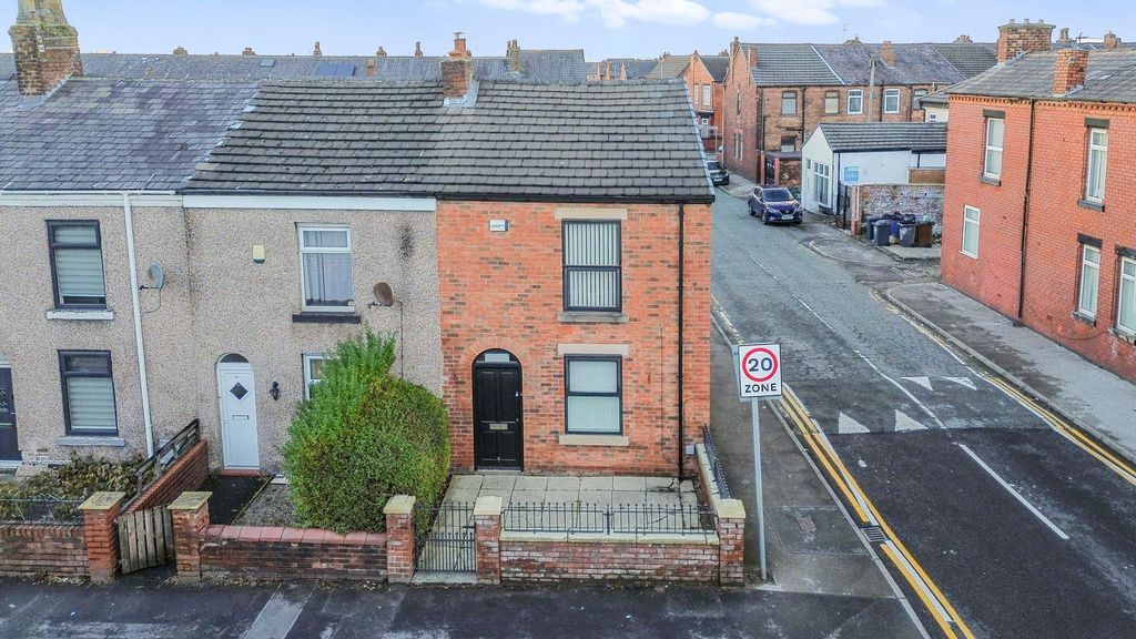 Property photo 1 of 14