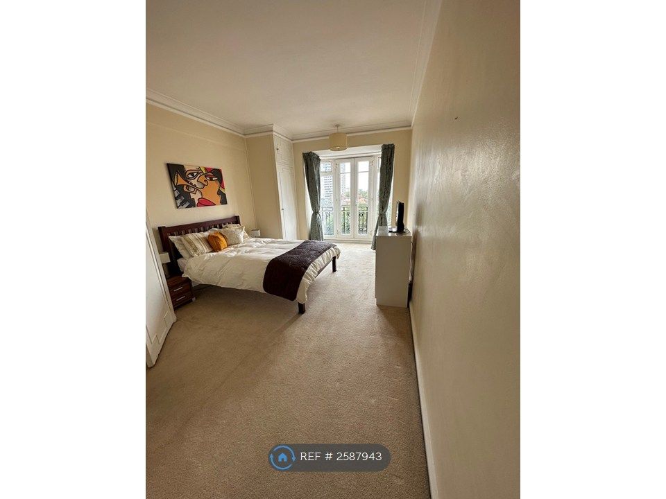 Property photo 3 of 8 Bedroom