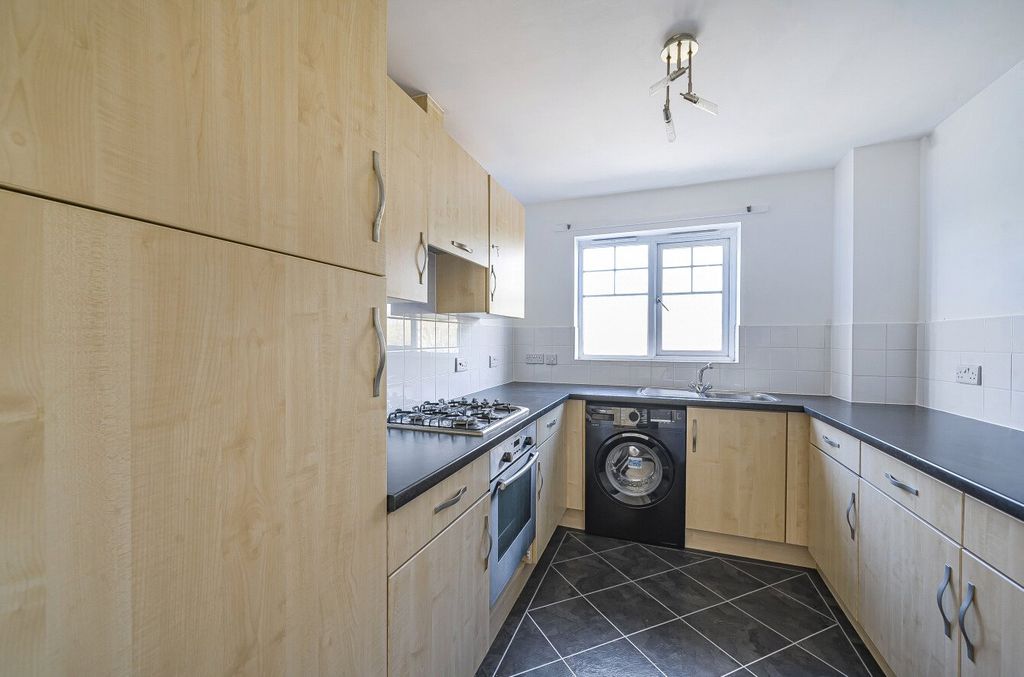 Property photo 2 of 12 Picture No. 05