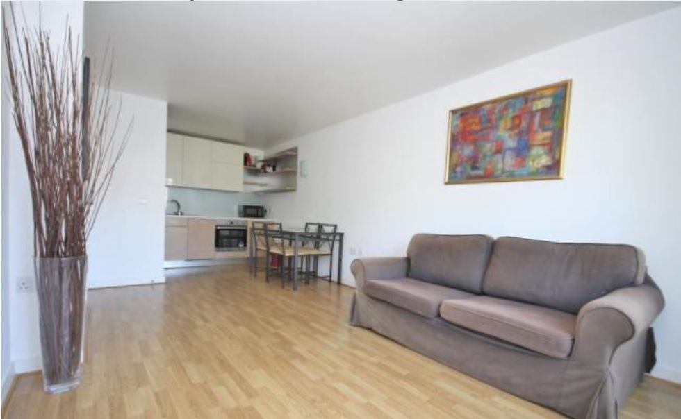 Property photo 1 of 9