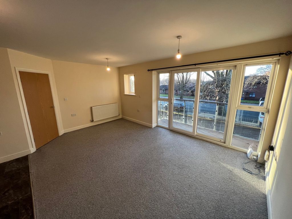 Property photo 3 of 8