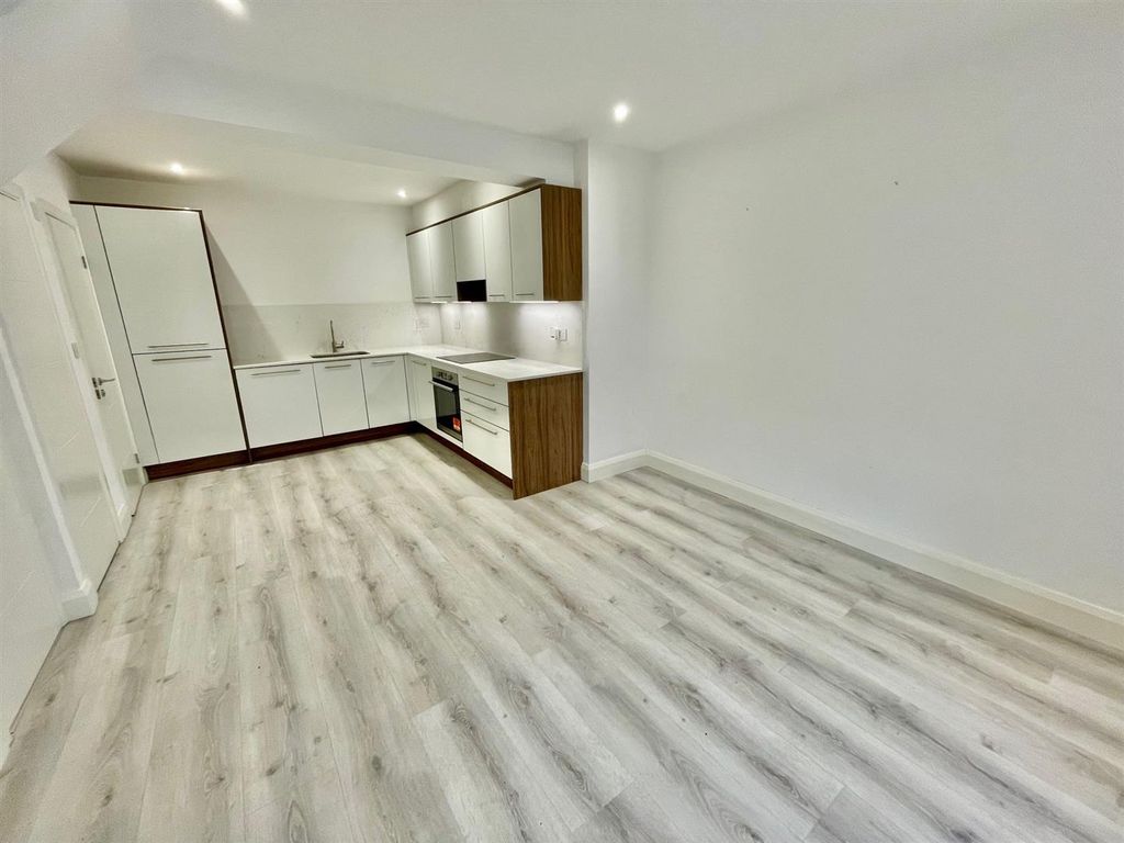 Property photo 3 of 10 3 Arlingham Reception Kitchen.Jpg