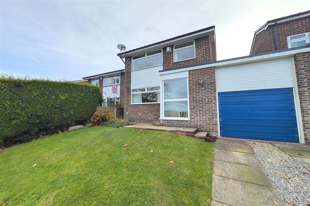 Property photo 1 of 14 External