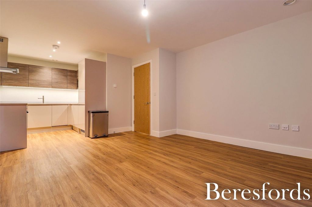 Property photo 3 of 8 Lounge View 1