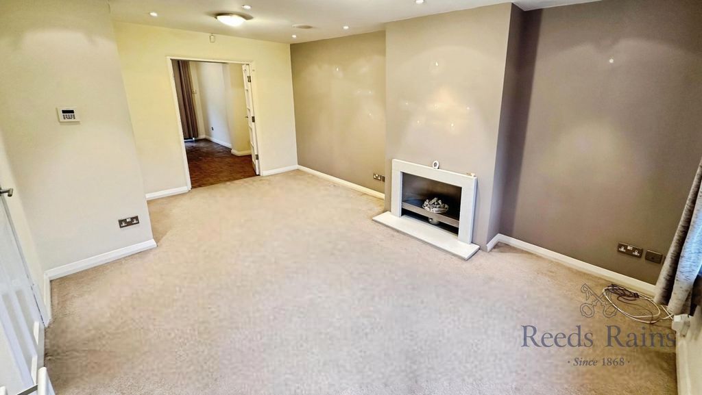 Property photo 2 of 14 Loune