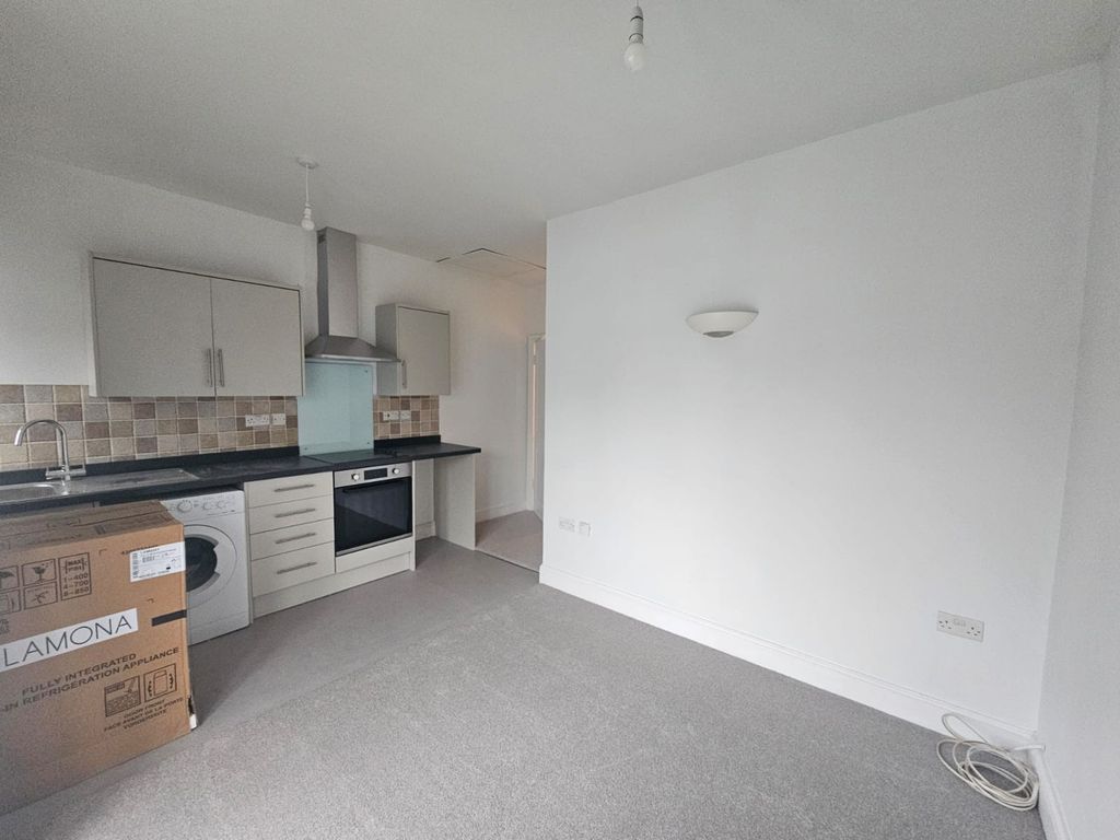 Property photo 3 of 10 Image