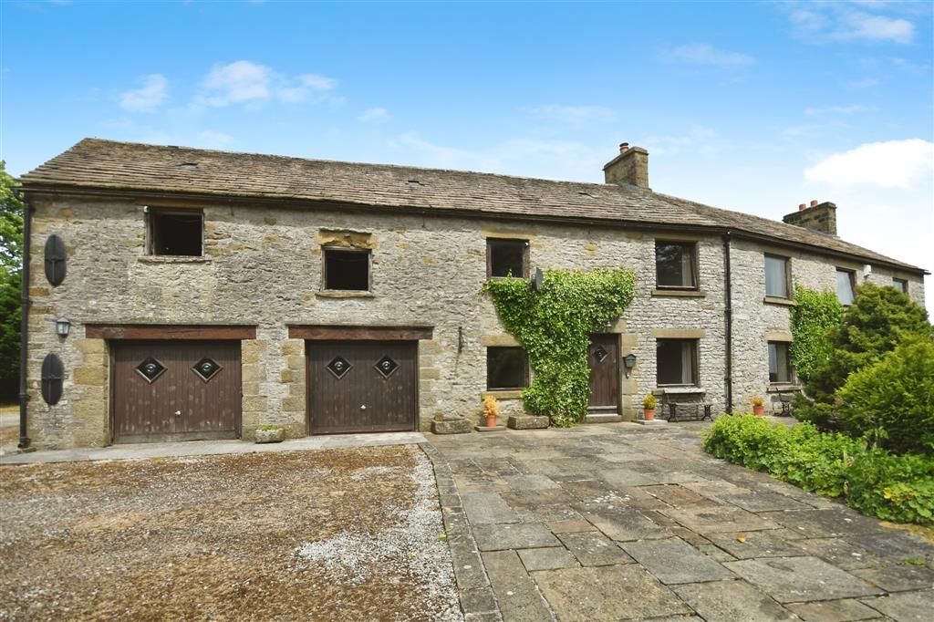 Property photo 3 of 18