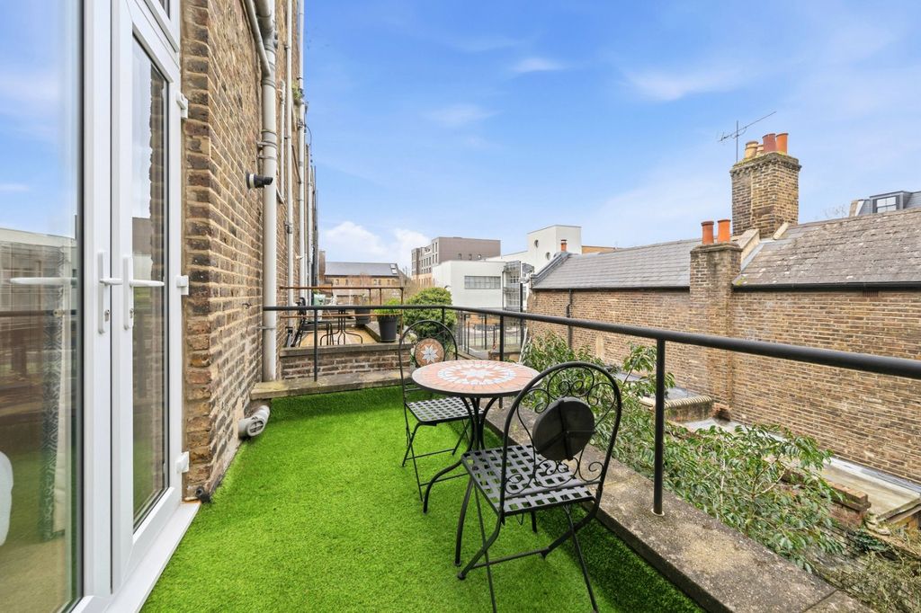 Property photo 3 of 15 Picture No. 21